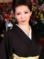 美神さゆり“昼夜働く爆乳レディのヤリまくり体験談”（無修正）