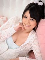 小動物のようなパイパン美女